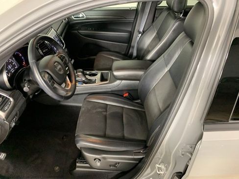 Used 2021 Jeep Grand Cherokee Laredo X image 27