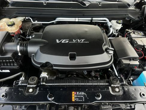 Used 2018 Chevrolet Colorado Z71 AWD/4WD image 36