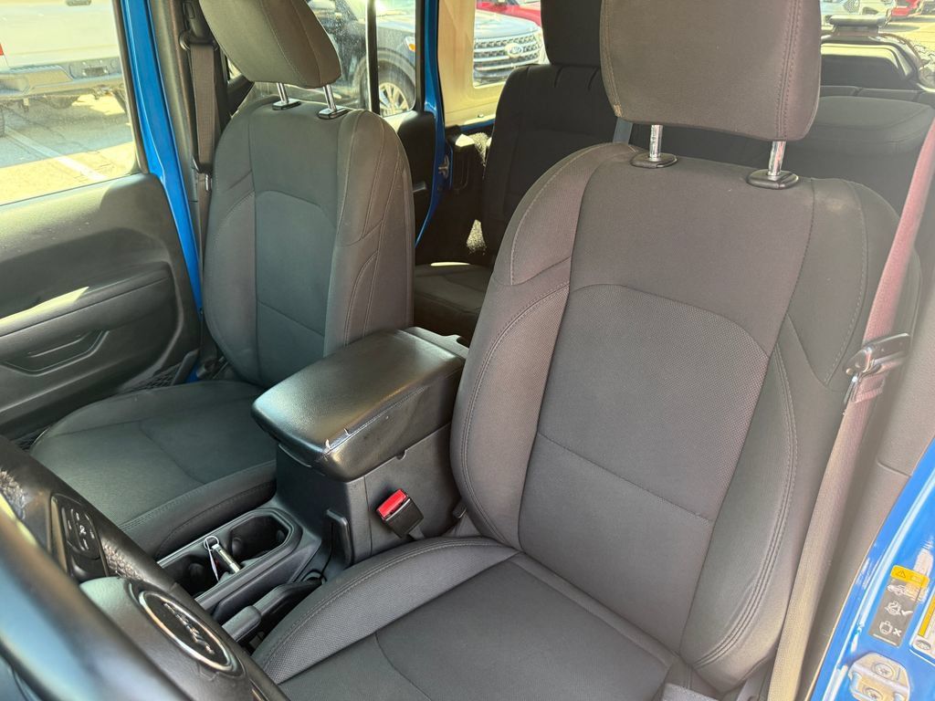 Used 2021 Jeep Wrangler Unlimited Sport AWD/4WD image 21
