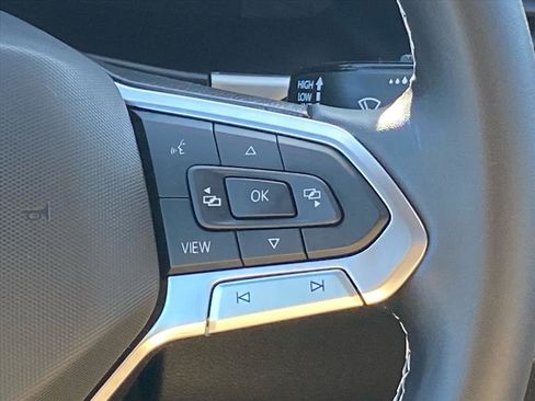 Certified 2023 Volkswagen Atlas Cross Sport SE w/ Panoramic Sunroof Package image 8