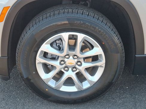 Used 2023 Chevrolet Traverse LS w/ LPO, Floor Liner Package AWD/4WD image 27