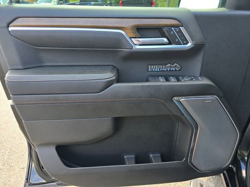 Certified 2023 Chevrolet Silverado 1500 High Country w/ High Country Premium Package AWD/4WD image 46