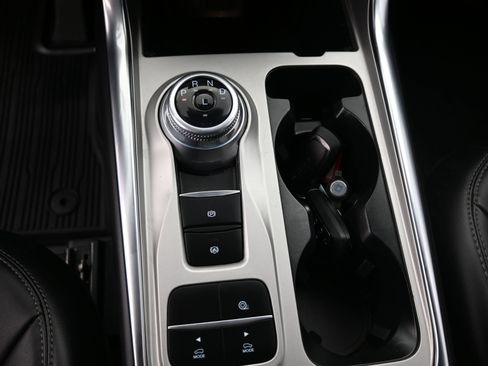 Used 2023 Ford Explorer XLT w/ Equipment Group 202A image 25