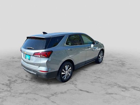 Used 2024 Chevrolet Equinox LT AWD/4WD image 7