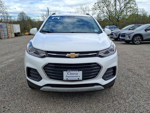 Certified 2022 Chevrolet Trax LT w/ LT Convenience Package AWD/4WD image 5