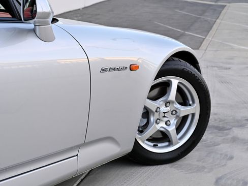 Used 2003 Honda S2000 image 37