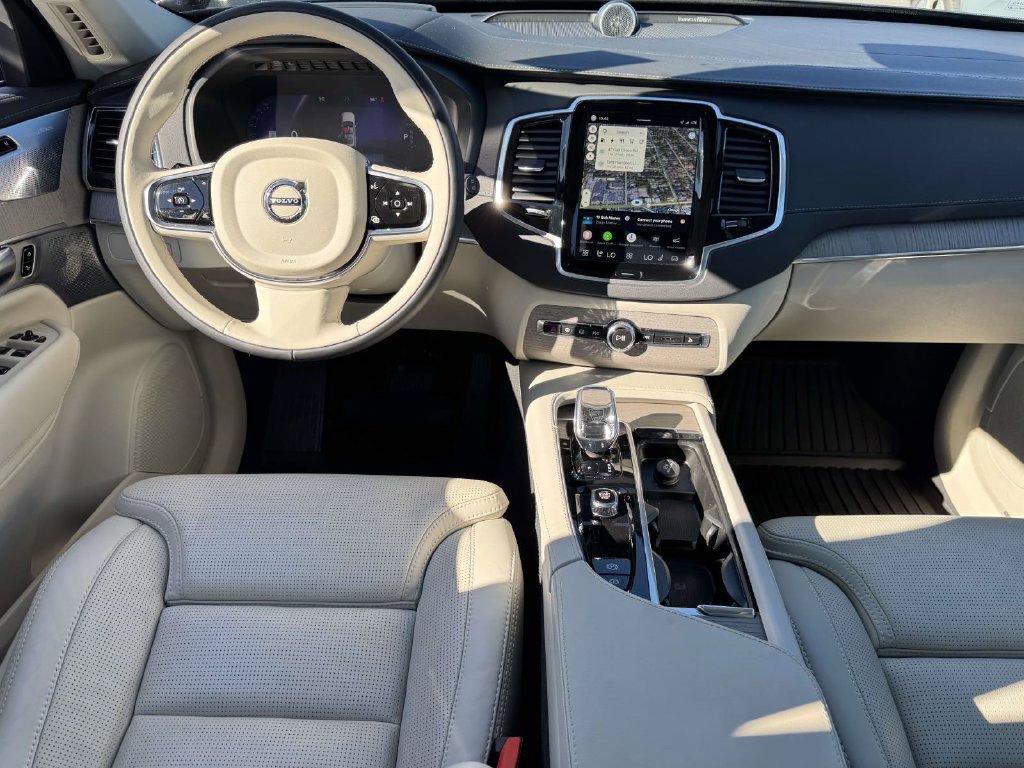 Certified 2024 Volvo XC90 T8 Ultimate w/ Protection Package AWD/4WD image 11