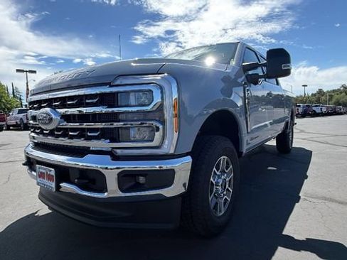 New 2026 Ford F250 Lariat w/ FX4 Off-Road Package AWD/4WD image 9