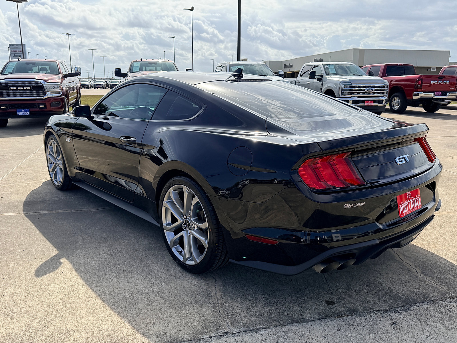 Used 2023 Ford Mustang GT Premium w/ Equipment Group 401A RWD image 5