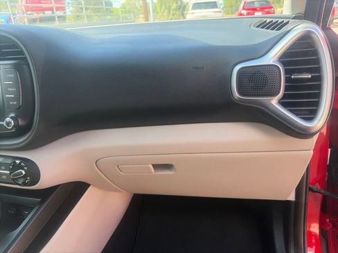Used 2022 Kia Soul LX w/ Technology Package FWD image 25
