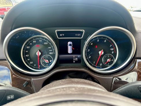 Used 2018 Mercedes-Benz GLS 450 4MATIC image 31