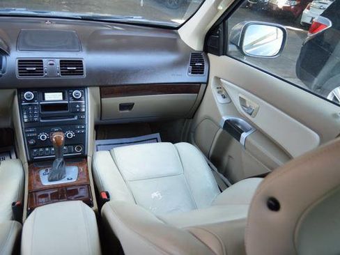 Used 2014 Volvo XC90 3.2 w/ Climate Package image 44