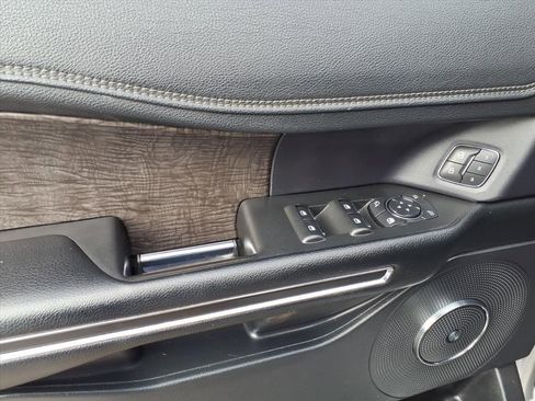 Used 2021 Ford Expedition Limited image 13