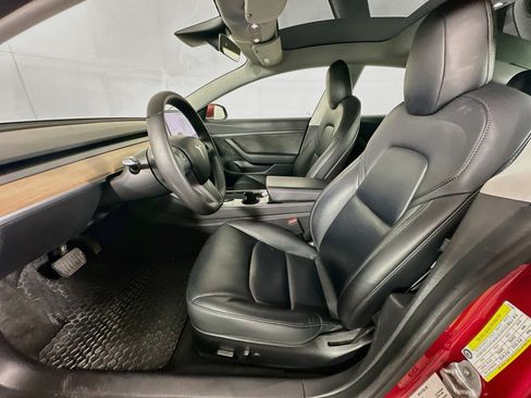 Used 2020 Tesla Model 3 Standard Range Plus RWD image 13