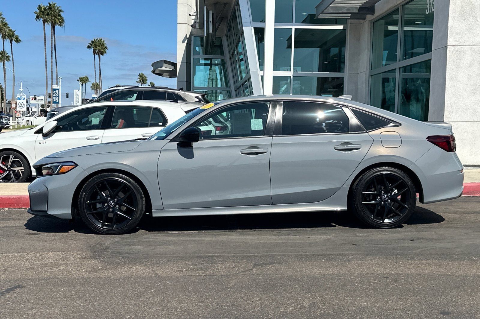 Used 2025 Honda Civic Sport image 7