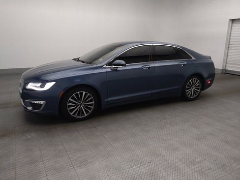 Used 2018 Lincoln MKZ Premiere image 2