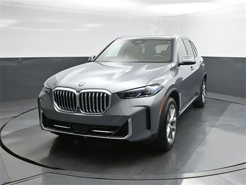 New 2026 BMW X5 xDrive40i w/ Climate Comfort Package image 30