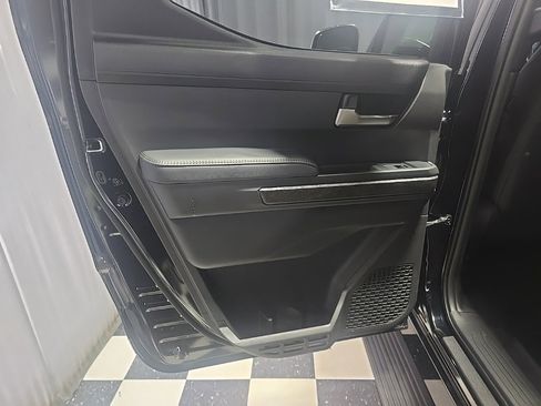 Used 2024 Toyota Tacoma Limited w/ Limited Package (LT) image 14