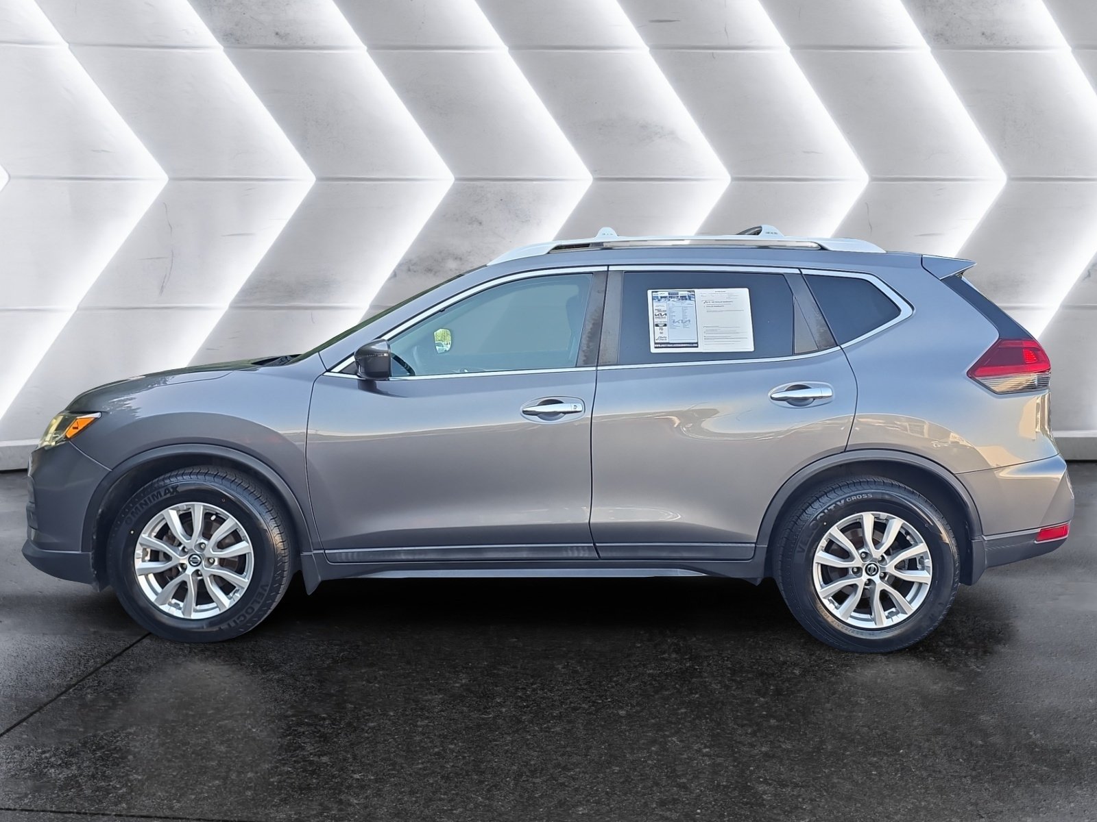 Used 2020 Nissan Rogue S w/ Special Edition Package FWD image 2
