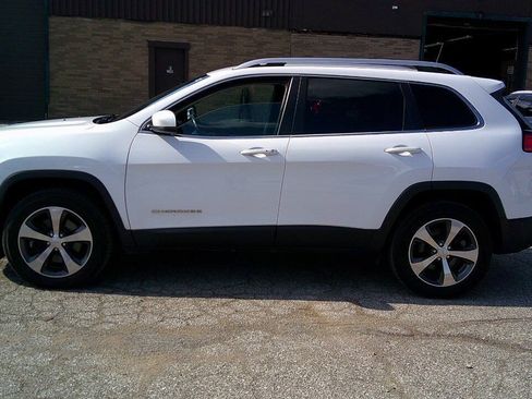 Used 2020 Jeep Cherokee Limited AWD/4WD image 8