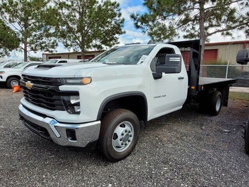 New 2026 Chevrolet Express 3500 w/ Power Convenience Package RWD image 6