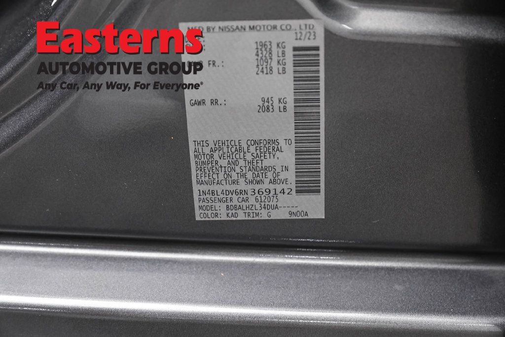 Used 2024 Nissan Altima 2.5 SV FWD image 38