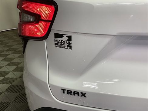 Certified 2026 Chevrolet Trax RS image 35