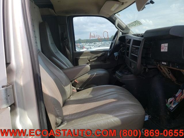Used 2016 Chevrolet Express 2500 RWD image 7