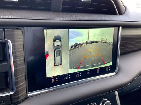 Used 2024 GMC Yukon XL Denali w/ Advanced Technology Package image 27