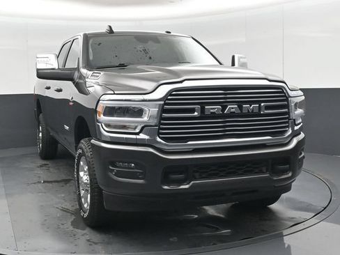 Used 2024 RAM 2500 Laramie w/ Safety Group AWD/4WD image 39