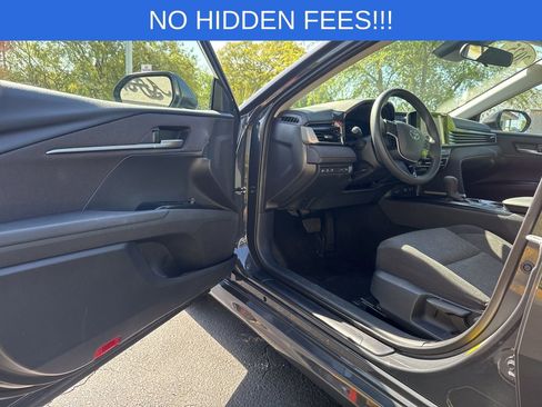 Used 2025 Toyota Camry LE FWD image 19
