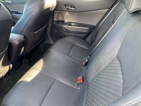 Used 2022 Toyota C-HR Limited image 19