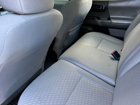 Certified 2022 Toyota Tacoma SR image 4