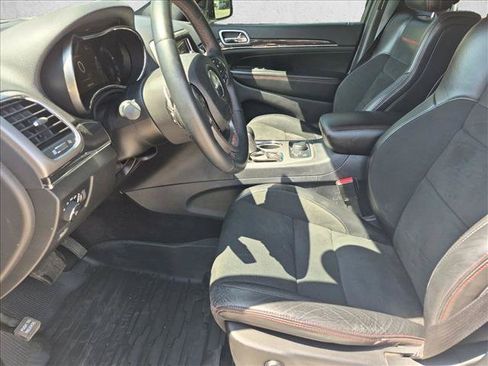 Used 2018 Jeep Grand Cherokee Trailhawk AWD/4WD image 17
