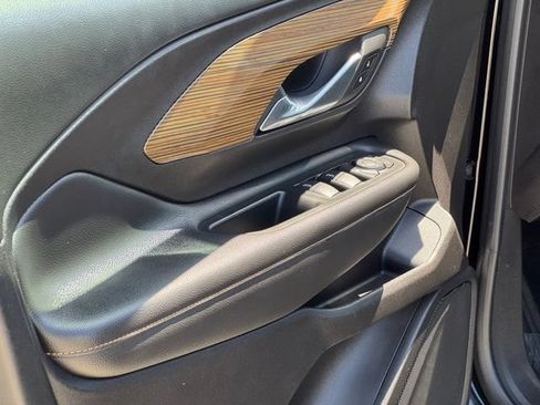Used 2018 GMC Terrain SLE FWD image 9