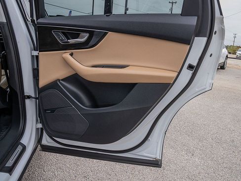 Used 2020 Audi Q7 3.0T Premium Plus w/ Premium Plus Package image 14