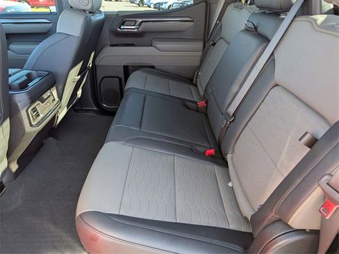 Used 2025 Chevrolet Silverado 1500 ZR2 w/ Technology Package image 20