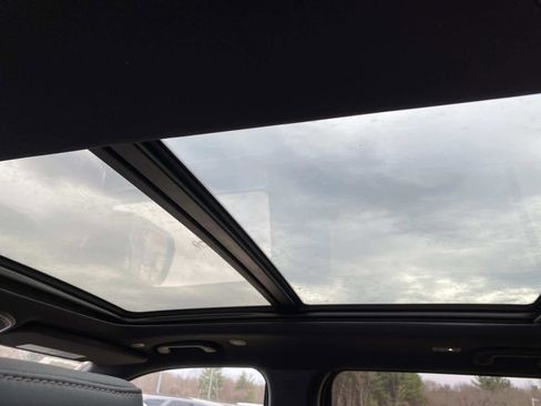 New 2026 Jeep Grand Wagoneer 4WD image 9