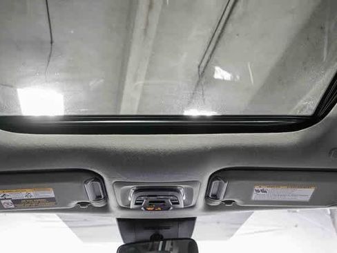 Certified 2023 Toyota Corolla Cross LE image 17