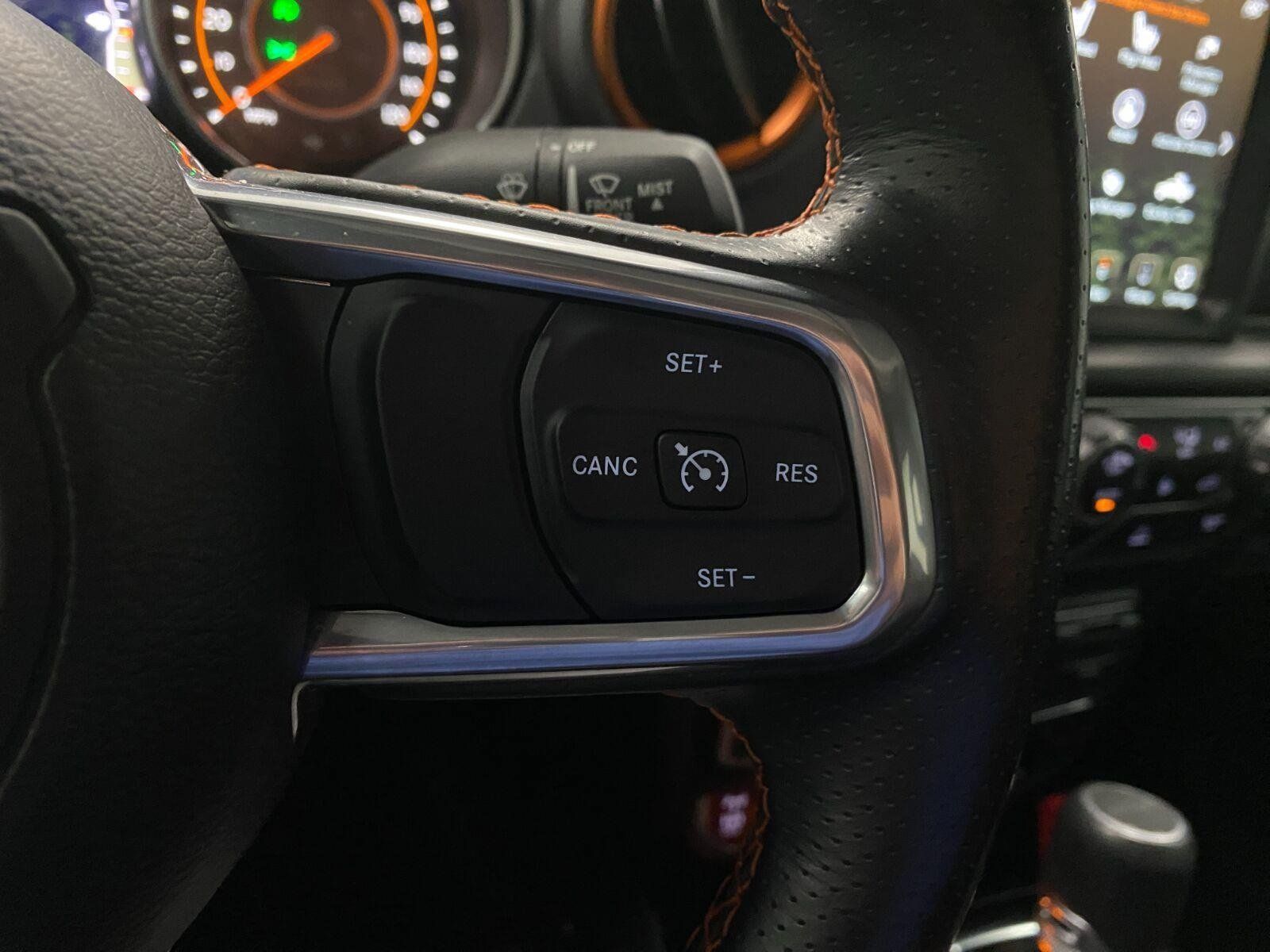 Used 2023 Jeep Gladiator Mojave w/ LED Lighting Group AWD/4WD image 17