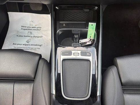 Used 2025 Mercedes-Benz GLB 250 image 18