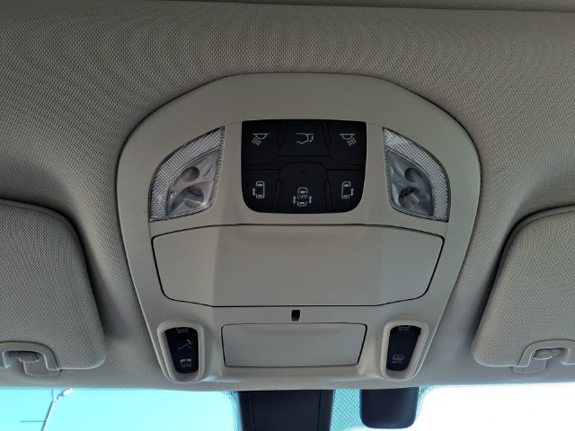 Used 2020 Chrysler Pacifica Limited FWD image 25