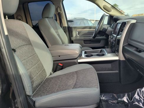 Used 2018 RAM 1500 Big Horn image 25