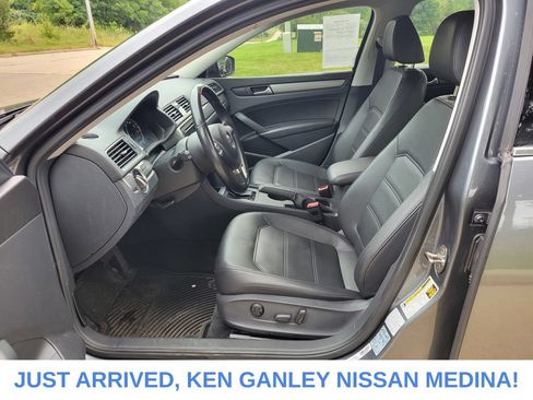 Used 2015 Volkswagen Passat 1.8T Limited Edition FWD image 13