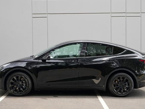 Used 2021 Tesla Model Y Long Range AWD/4WD image 52