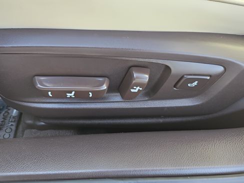 Used 2017 Lexus ES 350 w/ Luxury Package image 10