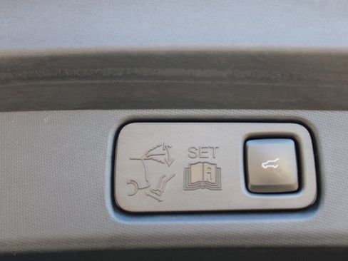 Used 2021 Ford Mustang Mach-E Premium image 32