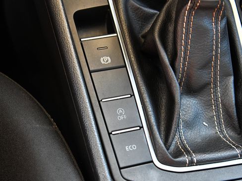 Used 2024 Volkswagen Jetta S FWD image 21