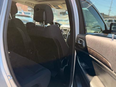 Used 2012 Jeep Grand Cherokee Laredo w/ Laredo E Group image 22