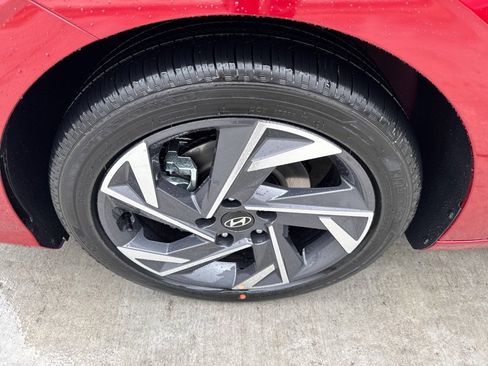 New 2026 Hyundai Elantra Limited image 19